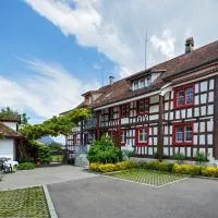 Historische Residenz Lindeneck, hotel en Güttingen
