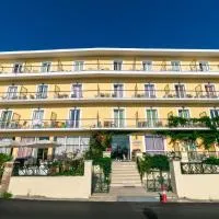 Aegli Hotel, hotell i Perama