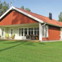 Stunning home in Vittaryd with 4 Bedrooms, Sauna and WiFi