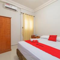 RedDoorz Syariah @ Panglima Nyak Makam Aceh, hotel dicht bij: Internationale luchthaven Sultan Iskandar Muda - BTJ, Banda Aceh