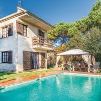 Awesome Home In Vidreres With 5 Bedrooms, Wifi And Swimming Pool