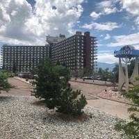 Satellite Hotel, hotel in Colorado Springs