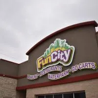 Fun City Resort Hotel โรงแรมในเบอร์ลิงตัน