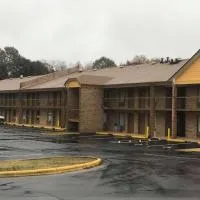 Days Inn by Wyndham King-Winston Salem Area, hotel di King