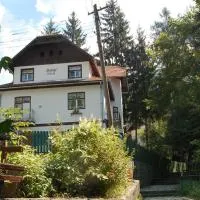 Manyi Villa, hotel em Băile Tuşnad