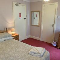 Wavecrest Lodge, hotel in Fleetwood