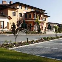 Hotel Ambasada, hotel v destinaci Krobia