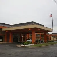 Econo Lodge Inn & Suites Jackson Northwest, хотел в Джаксън