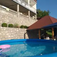 Guest Oase Pavlovića Staze Pribojska Banja, hotel a Pribojska Banja