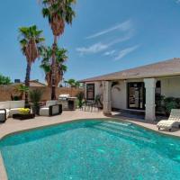 Kierland Villa · North Scottsdale Home w/Pool~Walk to Kierland Area, hotel u četvrti Paradise Valley, Skotsdejl