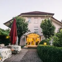 Landhaus Keller - Hotel & Restaurant, hotel sa Malterdingen