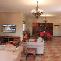 Hornbills Rest Country Home, hotelli kohteessa Phalaborwa