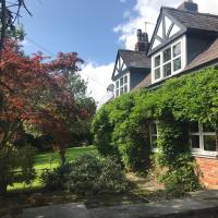 Rylands Farm Guest House, hotel in Wilmslow