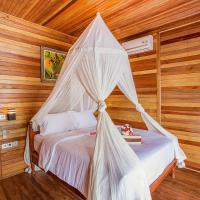 Wooden Beach Sunset Cottages: bir Nusa Lembongan, Nusa Ceningan oteli