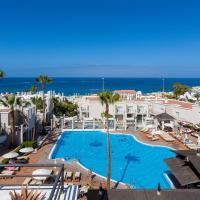 Los Olivos Beach Resort، فندق في أديخي