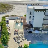Barefoot Beach Club, hotel di St Pete Beach