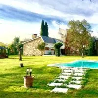 Precioso chalet a 15 min de Madrid, хотел в Santo Domingo