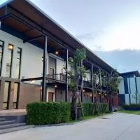 De Vine House, hotel u gradu 'Roi Et'