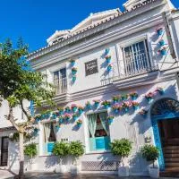 Boutique Hotel Pueblo – hotel w mieście Benalmádena
