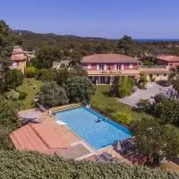 Hotel du Pont de l'Oso – hotel w mieście Cala Rossa