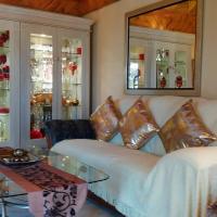 Reemaros Guest House, hotel dekat Margate Airport - MGH, Margate
