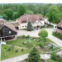 Folwark Tumiany Pokoje & Restauracja, hotelli kohteessa Tumiany