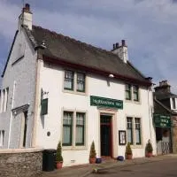 Highlander Inn, hotel i Craigellachie