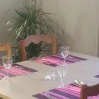 Hôtel Restaurant Du PONT D'ABENSE, Hotel in Tardets-Sorholus