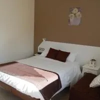 Hôtel L'Escale Périgueux Notre Dame, hotel en Notre-Dame-de-Sanilhac