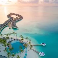 Kandima Maldives - 50 Percent Off Return Domestic Flights for stays of 4 nights or more between 11th April 2026 to 31st October 2026, hotelli kohteessa Kudahuvadhoo