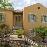 Yellow House Ithaca – hotel w mieście Vathi