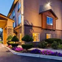 Best Western Plus Rama Inn & Suites, hotel u gradu 'Oakdale'