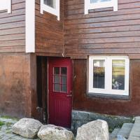 Nice apartment in Giske w/ 3 Bedrooms and WiFi