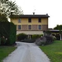 B&B La Ca Vecia โรงแรมในSoragna