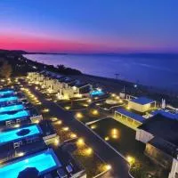 Crystal villas & suites, Hotel in Polychrono