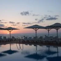 Island Luxurious Suites Hotel and Spa, hotel v mestu Netanya