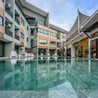 Phuket Airport Place、ナイヤンビーチにあるプーケット国際空港 - HKTの周辺ホテル