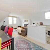 Spacious & Bright 2-Bed Flat By Wandsworth Common