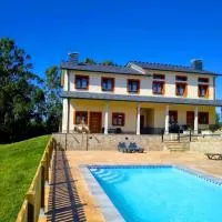 Apartamentos Navalin, хотел в Тапиа де Касариего