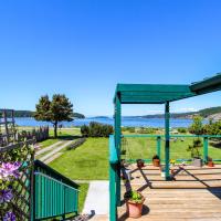 The Beach House on Lopez Island, Lopez Island Airport - LPS, Lopez, hótel í nágrenninu