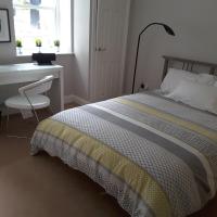 Fabulous Double ensuite room in Sefton Park Lark Lane, hotel em Sefton Park, Liverpool