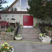 The Old Church B&B, hotel u gradu Warner