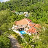 Carana Hilltop Villa Seychelles, hotell i Glacis