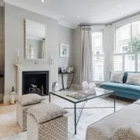 Elegant Family Home near Wandsworth Common by UndertheDoormat