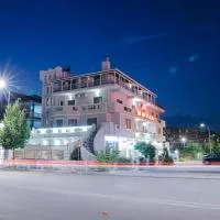 DEA Hotel 2002, khách sạn ở Korçë