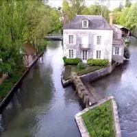 Maison du Moulin, hotel u gradu 'Donzy'