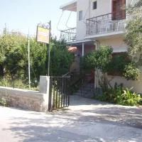 Eleni Studios & Apartments, hotel di Mithimna