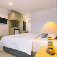Fantasy Hill Bungalow, hotel em Kata Beach