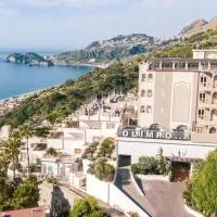 Hotel Olimpo le Terrazze, hotel i Letojanni
