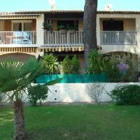 Studio MANON A2 Proximité Mer avec Terrasse et Parking, khách sạn ở Les Lecques